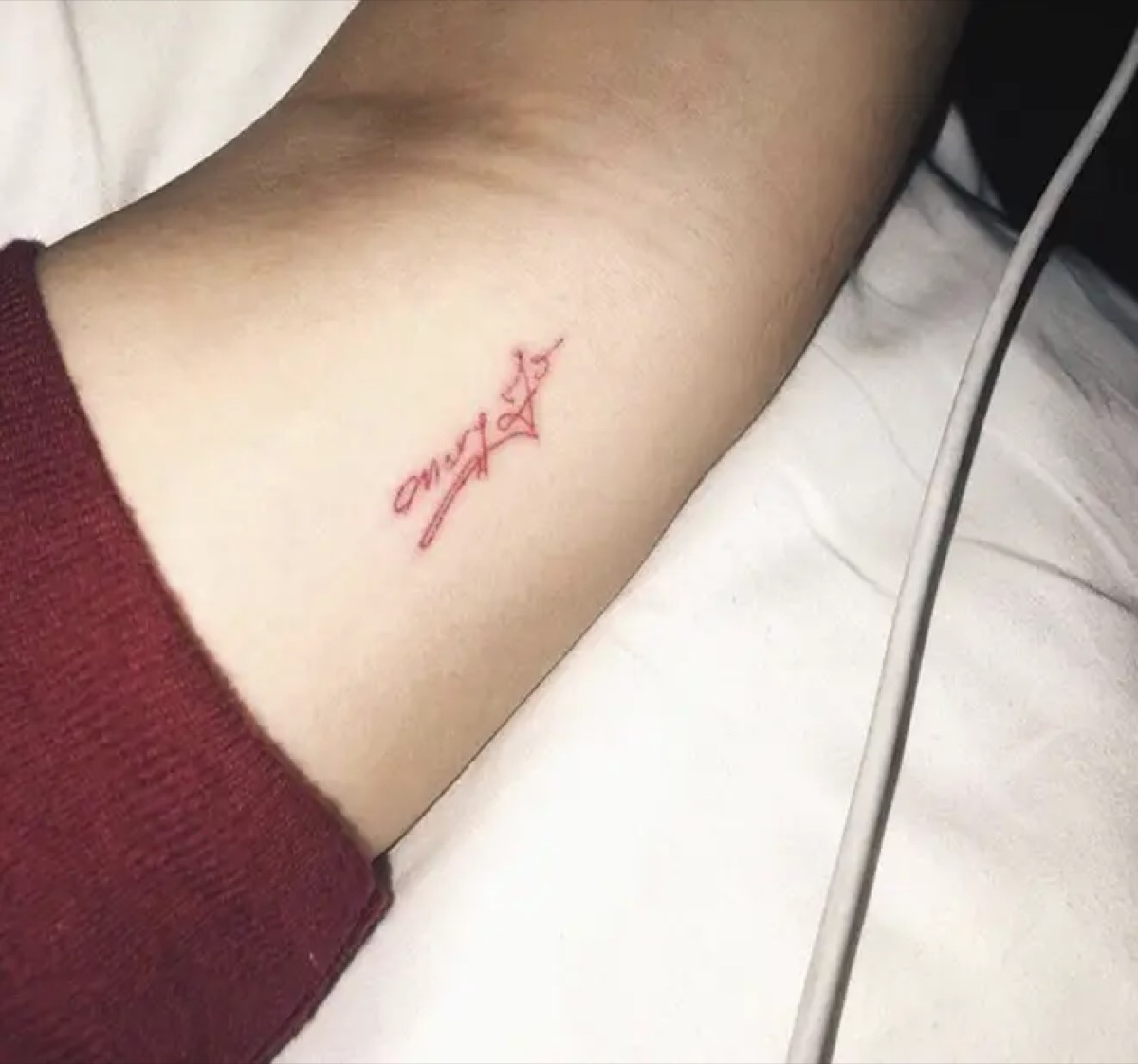 Kylie Jenner tattoos: clear image of Kylie’s Mary Jo inner-arm lettering