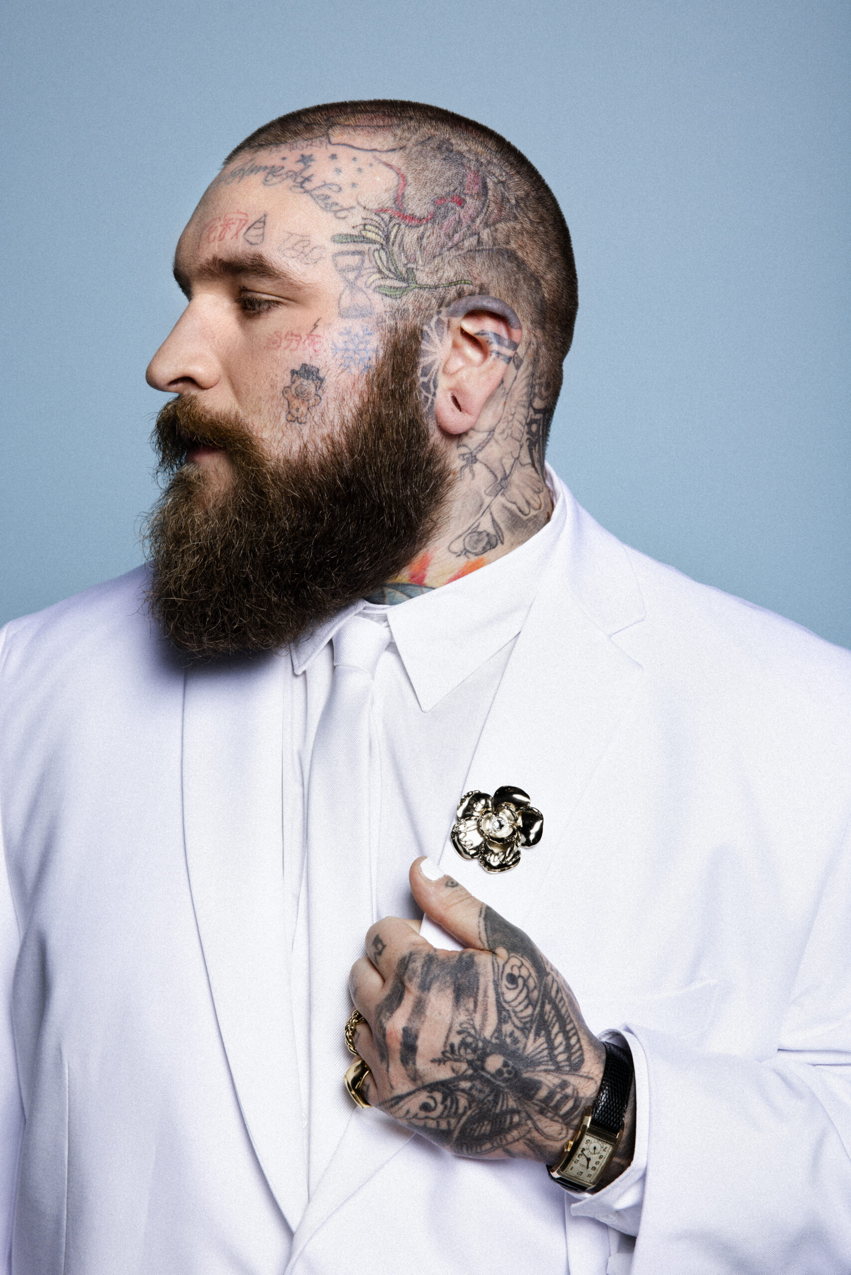 Teddy Swims high resolution head and hand tattoos