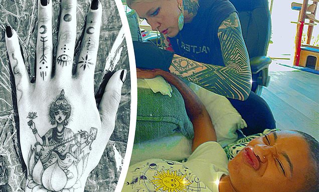 Willow Smith Saraswati hand tattoo